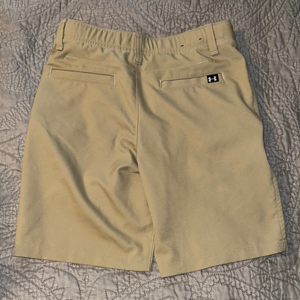 Under Armour Tan Casual Shorts Classic Flat-Front Design boys size M - Picture 5 of 7